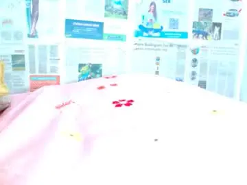 Chaturbate Live Sex Cam of hexaravagina22