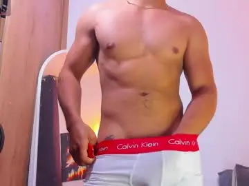 Chaturbate Live Porn of lucadior