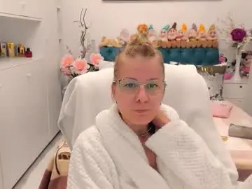 Chaturbate Best Webcam of prettyblackeyes