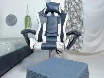 Chaturbate Best live sex cam show of lunay_bigcock420