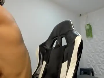 Chaturbate Free Porn Cam of lunay_bigcock420