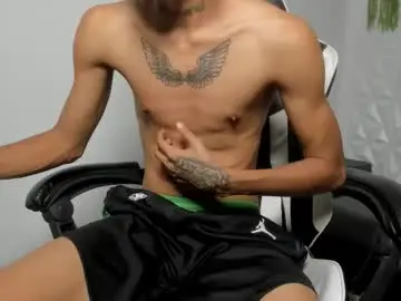 Chaturbate Live Porn of lunay_bigcock420