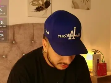 Chaturbate Nude Webcam of amadeo_wild