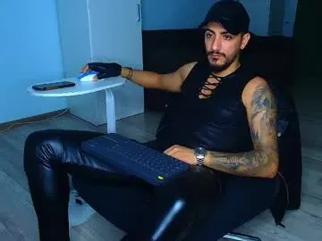 Chaturbate Nude Webcam of andrewbanner