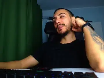 Chaturbate Sex Cam of andrewbanner