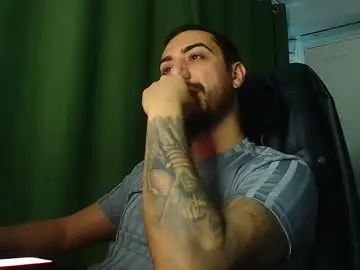 Chaturbate Live Sex of andrewbanner