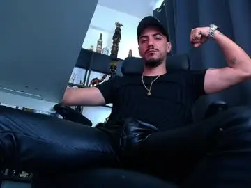 Chaturbate Best live sex cam show of andrewbanner