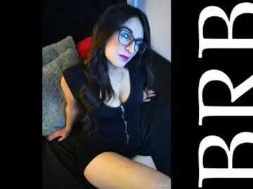 Chaturbate Best live sex cam show of mia_miller17