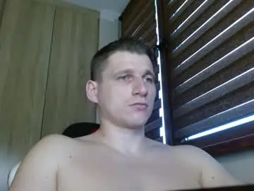 Chaturbate Free Porn Cam of poliglotjoe2