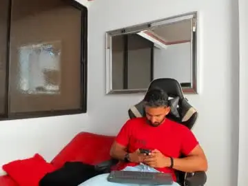 Chaturbate Live Porn of phillip_rain1