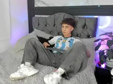 Chaturbate Sex Cam of saimonvela