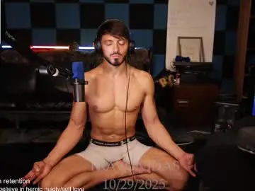 Chaturbate Best live sex cam show of travonidas