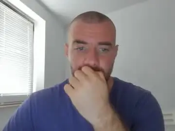 Chaturbate Free Porn Cam of alfiesolomons87