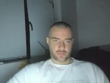 Chaturbate Free Porn Cam of alfiesolomons87