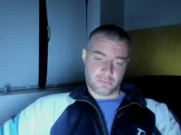 Chaturbate Free Porn Cam of alfiesolomons87