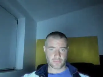 Chaturbate Nude Webcam of alfiesolomons87