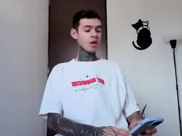 Chaturbate Live Sex Cam of arteemiis