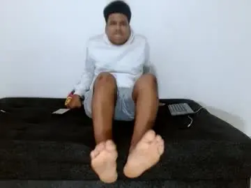 Chaturbate Live Sex of giant_feet