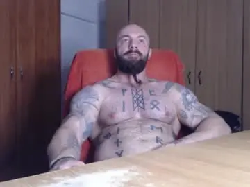 Chaturbate Live Porn of strongivan