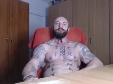 Chaturbate Live Porn of strongivan