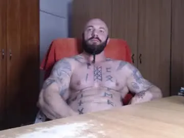 Chaturbate Live Sex Cam of strongivan