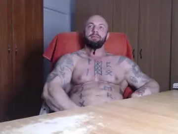 Chaturbate Free Live Porn of strongivan