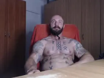 Chaturbate Live Porn of strongivan