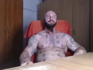 Chaturbate Live Sex Cam of strongivan