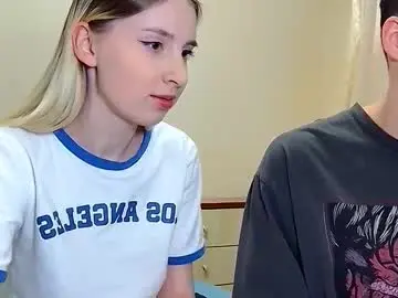 Chaturbate Live Sex Cam of williamandmia