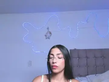 Chaturbate Live Sex of alaia_alegria