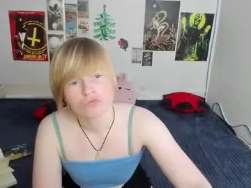 Chaturbate Watch Live Sex Cams of cattie_w_