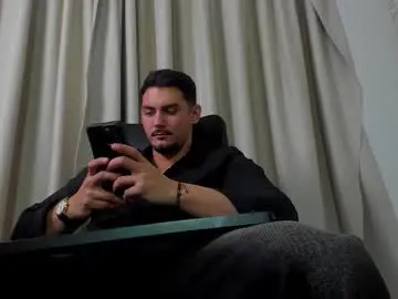 Chaturbate Live Porn of clintmasterss