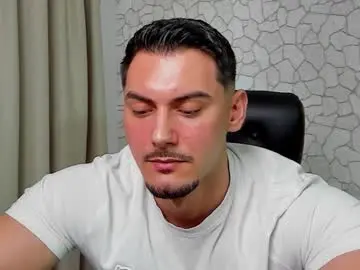 Chaturbate Live Sex of clintmasterss