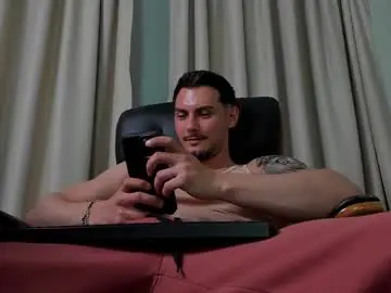 Chaturbate Live Porn of clintmasterss