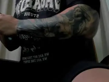 Chaturbate Nude Webcam of clintmasterss