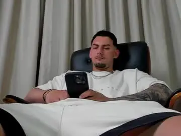 Chaturbate Free Porn Cam of clintmasterss