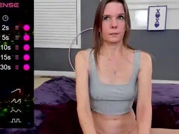 Chaturbate Live Sex Cam of tinyvixxen