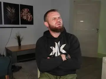 Chaturbate Sex Cam of tommy_burnzzz