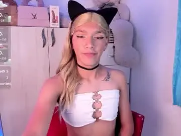 Chaturbate Nude Webcam of sophi_lu1