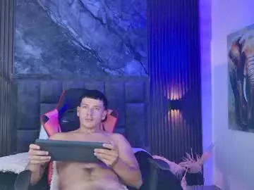 Chaturbate Live Porn of cloe_meliodas_couplex
