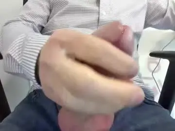 Chaturbate Free Porn Cam of horny_hubby0077