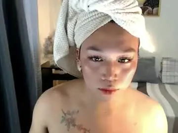 Chaturbate Live Sex of urnaughty_trishaxx
