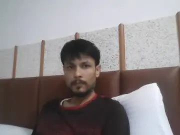 Chaturbate Live Sex Cam of baybeeboi4u2