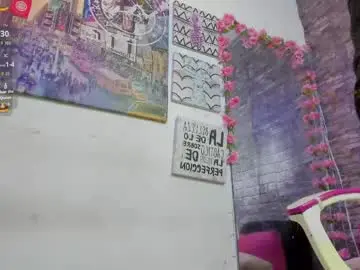 Chaturbate Live Sex Cam of candy_kiss__