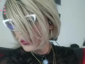 Chaturbate Live Sex Cam of ladyoxana