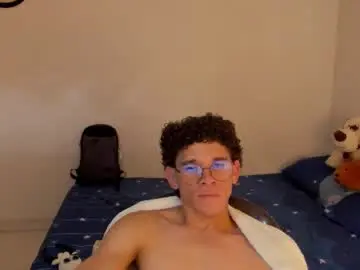 Chaturbate Sex Chat of tom_blue10