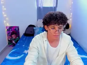 Chaturbate Live Porn of tom_blue10