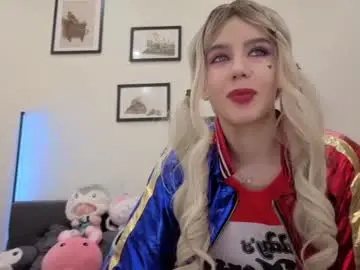 Chaturbate Live Sex Cam of jenie_fire