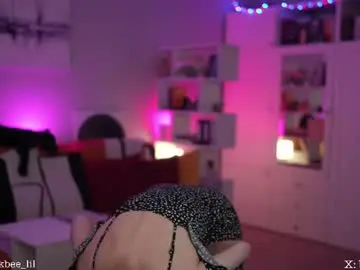 Chaturbate Live Porn of _blackbee_