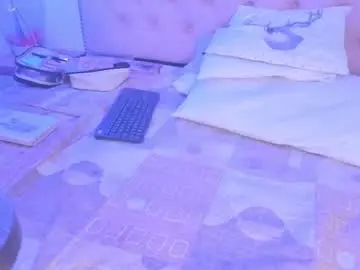 Chaturbate Live Sex Cam of denisse_logan